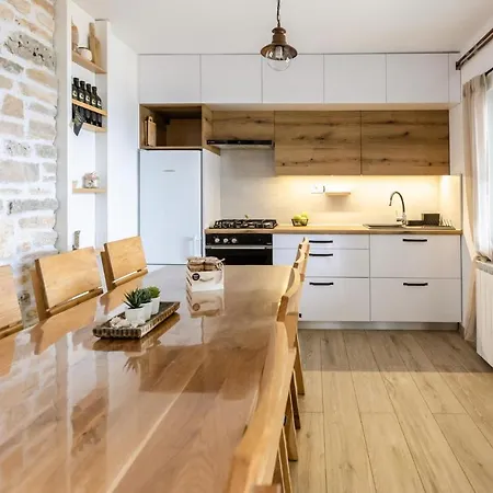 Amazing In With House Sea View