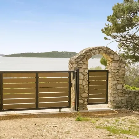 Amazing In With House Sea View