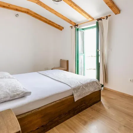 Amazing In With House Sea View Tkon