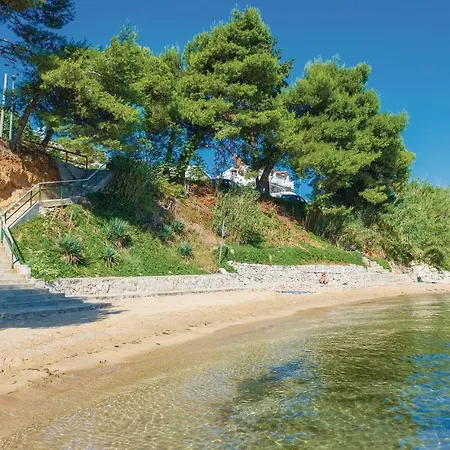 Amazing In With House Sea View *